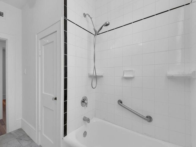 1446 POINCIANA AVENUE, Fort Myers, FL 33901