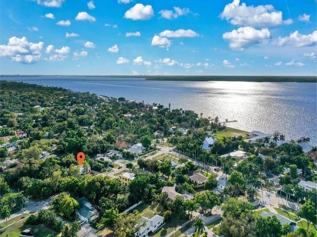 1446 POINCIANA AVENUE, Fort Myers, FL 33901