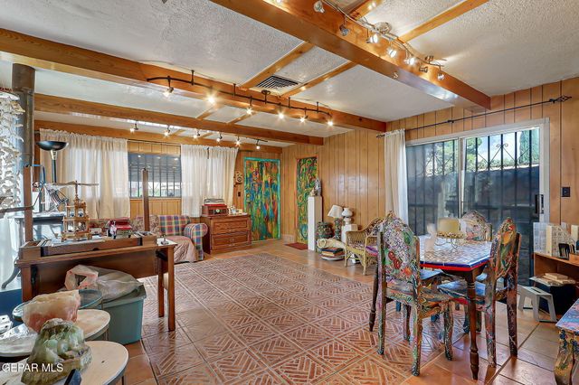 284 MARICOPA Drive, El Paso, TX 79912