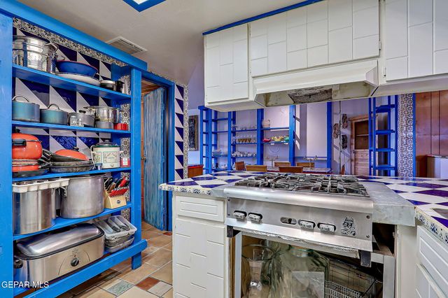 284 MARICOPA Drive, El Paso, TX 79912