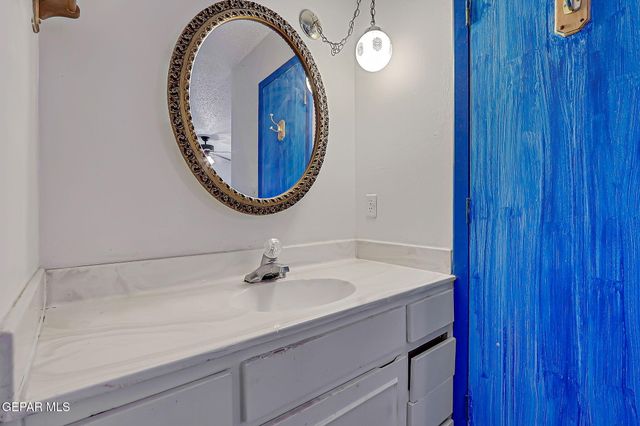 284 MARICOPA Drive, El Paso, TX 79912