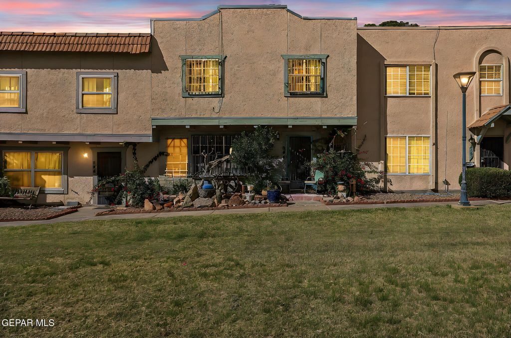 284 MARICOPA Drive, El Paso, TX 79912