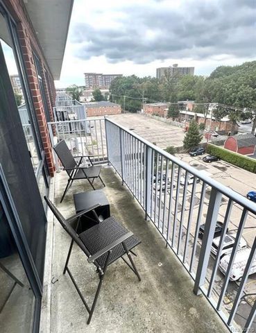 101 Curry 606, Royal Oak, MI 48067