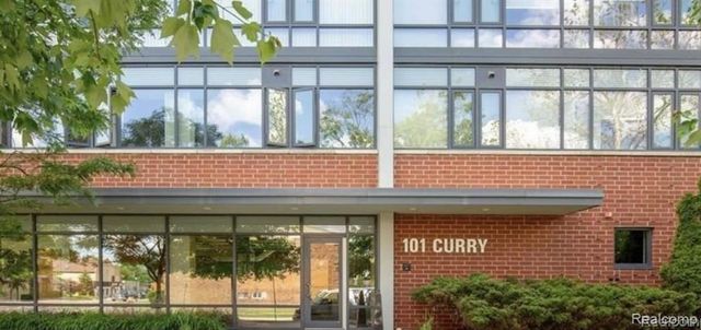 101 Curry 606, Royal Oak, MI 48067