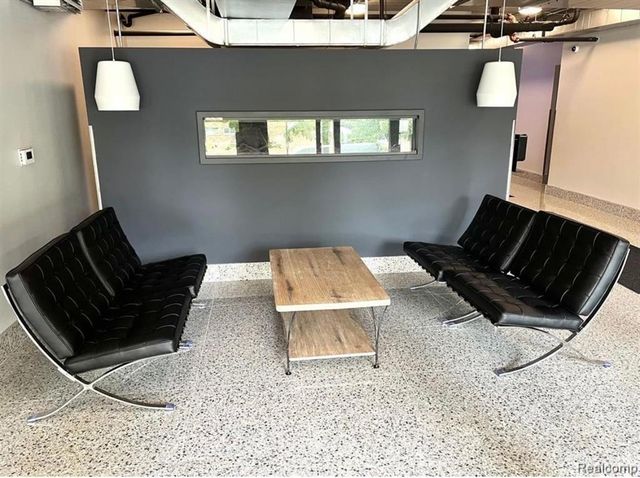 101 Curry 606, Royal Oak, MI 48067