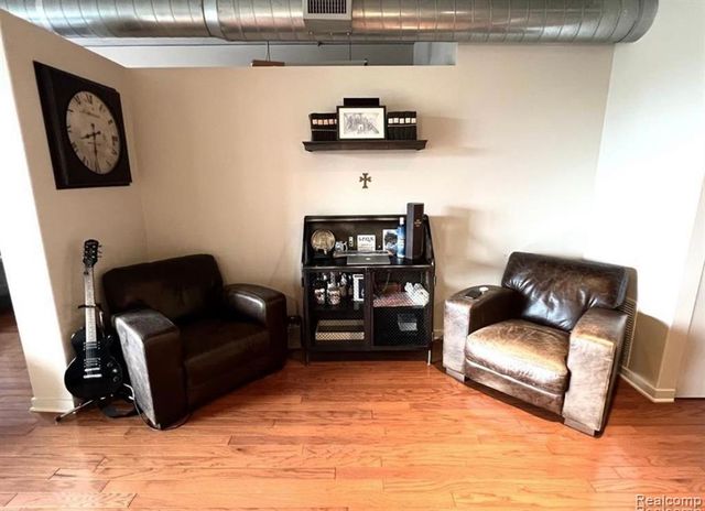 101 Curry 606, Royal Oak, MI 48067