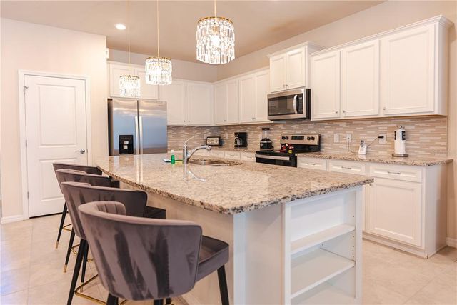 2123 LELANI CIRCLE, Davenport, FL 33897
