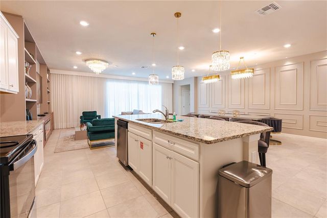2123 LELANI CIRCLE, Davenport, FL 33897