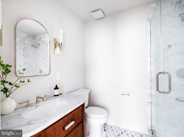 8901 DURHAM DR, Potomac, MD 20854