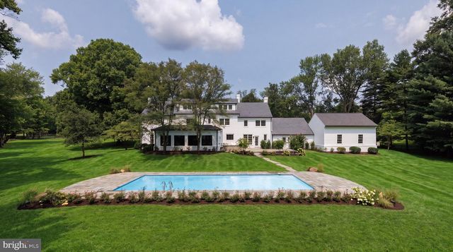 8901 DURHAM DR, Potomac, MD 20854