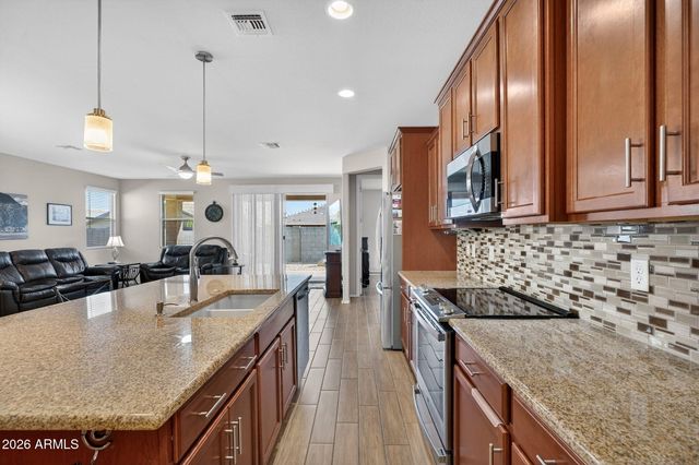 18467 W CARLOTA Lane, Surprise, AZ 85387