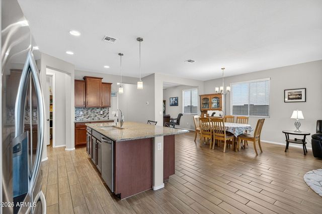 18467 W CARLOTA Lane, Surprise, AZ 85387