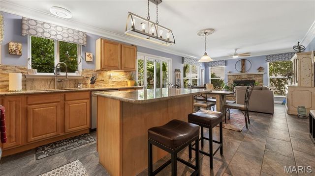 125 Pine Needle Drive, Wentzville, MO 63385