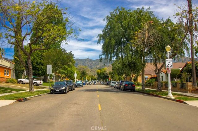 418 E Harvard F, Burbank, CA 91501