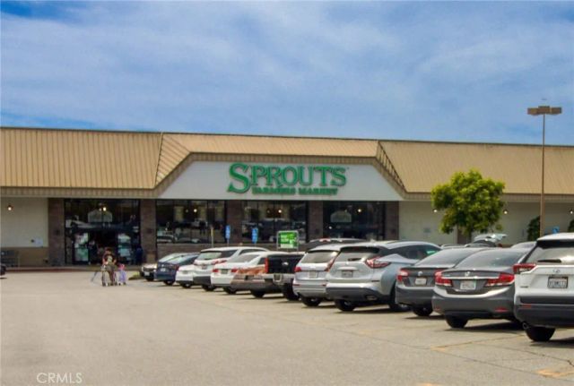 418 E Harvard F, Burbank, CA 91501