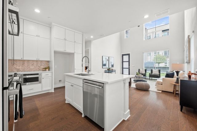 4410 Grotto DR, Austin, TX 78731