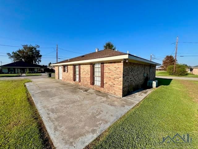 3000 Spruce Circle, Houma, LA 70363