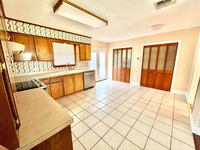 3000 Spruce Circle, Houma, LA 70363