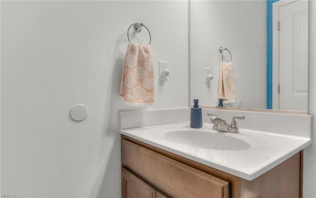 130 Ballance Farms DR, Moyock, NC 27958