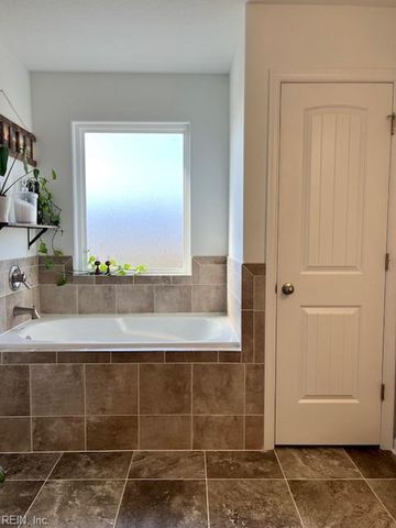 130 Ballance Farms DR, Moyock, NC 27958