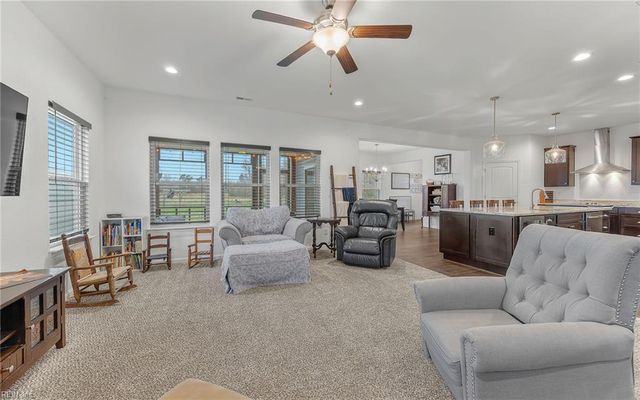 130 Ballance Farms DR, Moyock, NC 27958