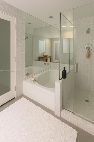 5255 Collins Avenue 5D, Miami Beach, FL 33140