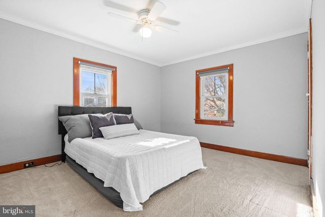 245 WILLOW AVE, Wayne, PA 19087