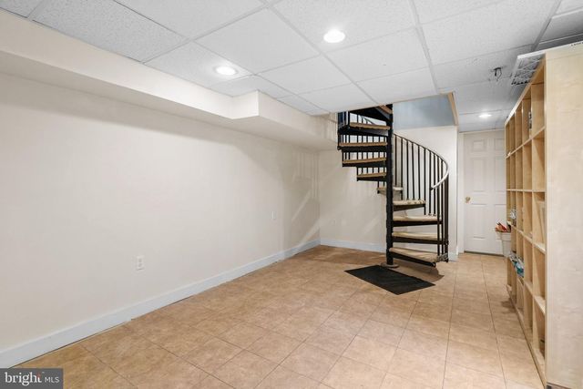 245 WILLOW AVE, Wayne, PA 19087