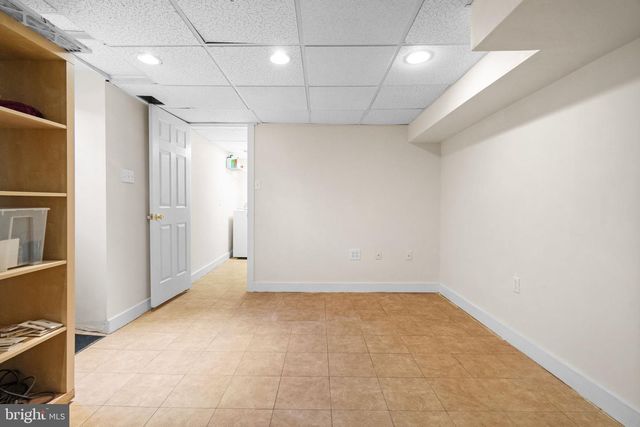 245 WILLOW AVE, Wayne, PA 19087