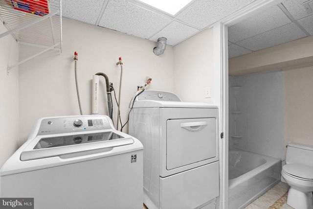 245 WILLOW AVE, Wayne, PA 19087