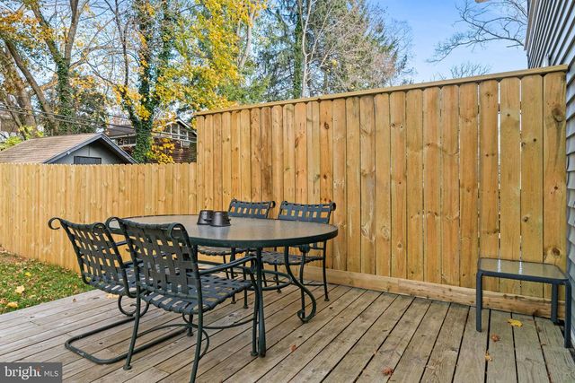 245 WILLOW AVE, Wayne, PA 19087