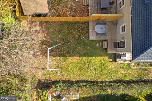 245 WILLOW AVE, Wayne, PA 19087