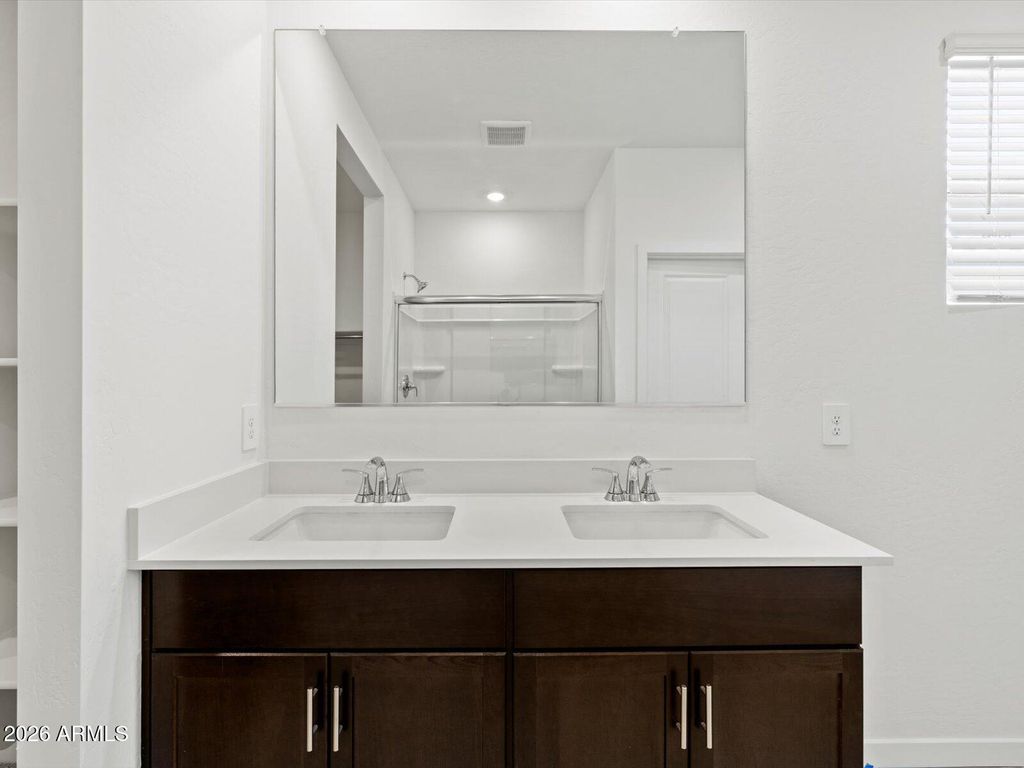 Image 21 of property listing at 24466 W LONG Avenue, Buckeye, AZ 85326