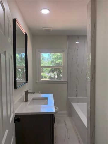 1726 Centra Villa Drive SW, Atlanta, GA 30311