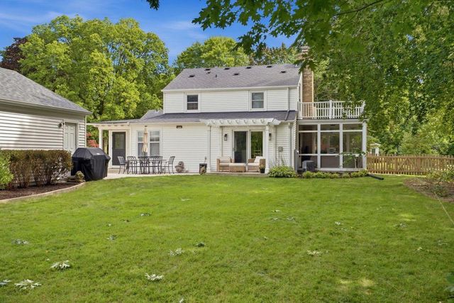 7431 N Boyd WAY, Milwaukee, WI 53217