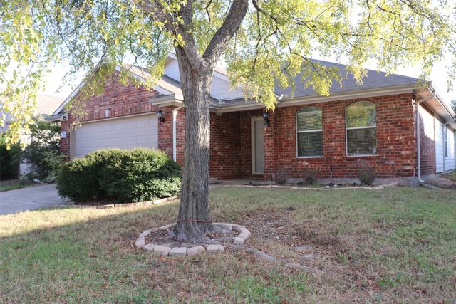 1216 Morning Dove, Aubrey, TX 76227