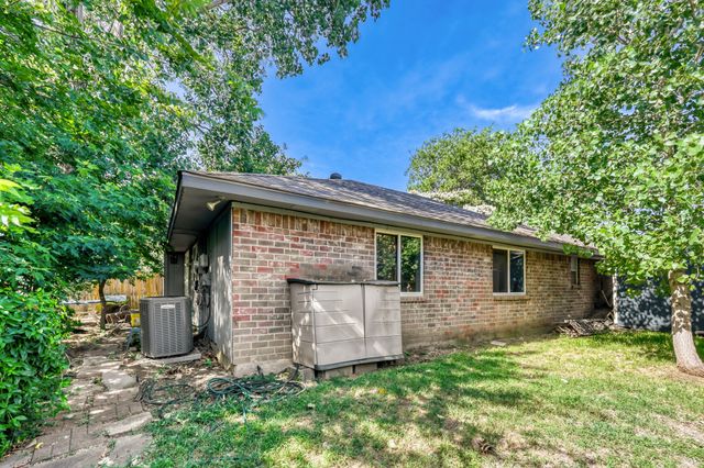 4811 Abbott Avenue, Arlington, TX 76018