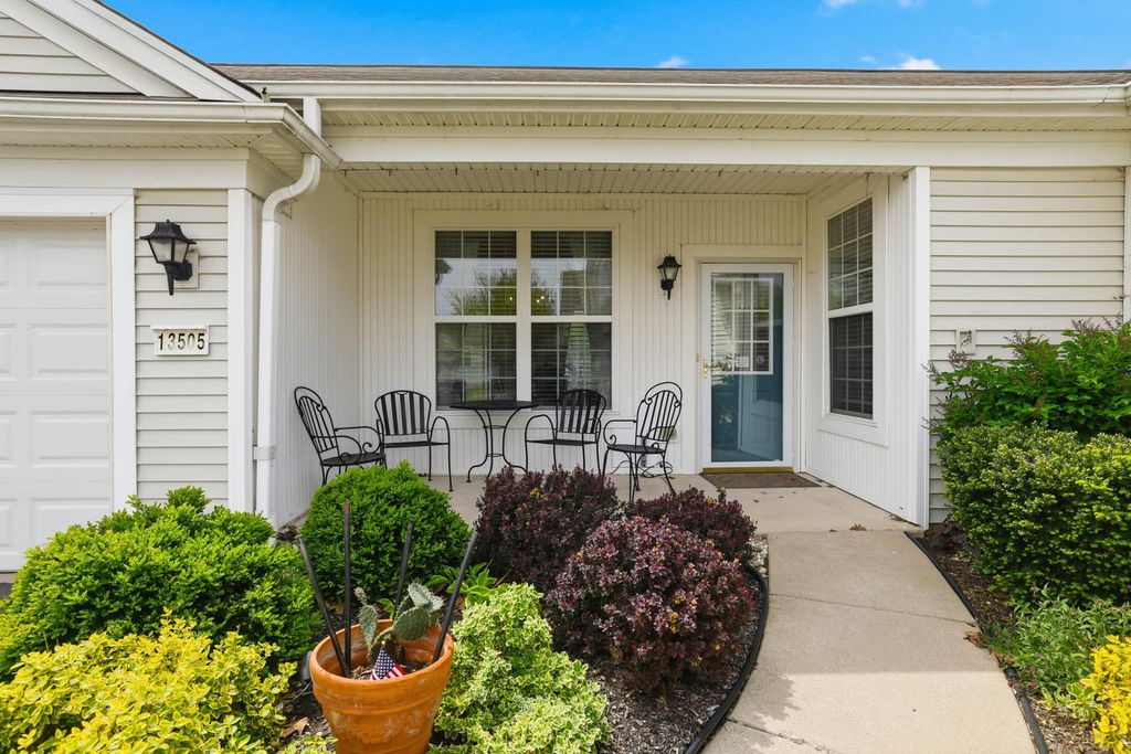 13505 Delaney Road, Huntley, IL 60142