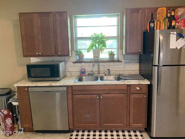 226 Highway 77, Chipley, FL 32428