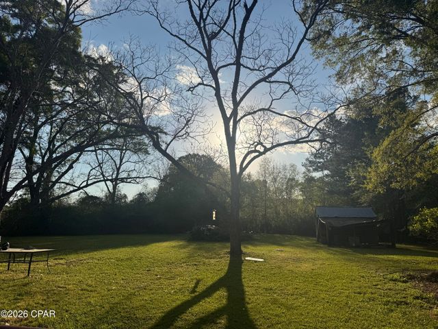 226 Highway 77, Chipley, FL 32428