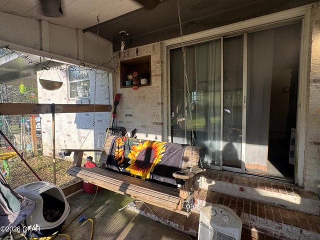 226 Highway 77, Chipley, FL 32428