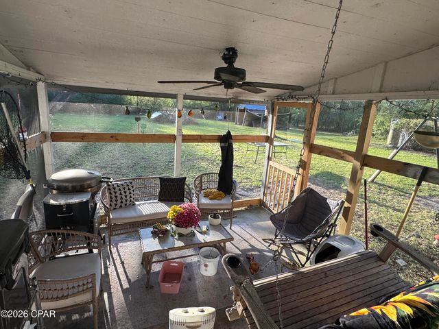 226 Highway 77, Chipley, FL 32428