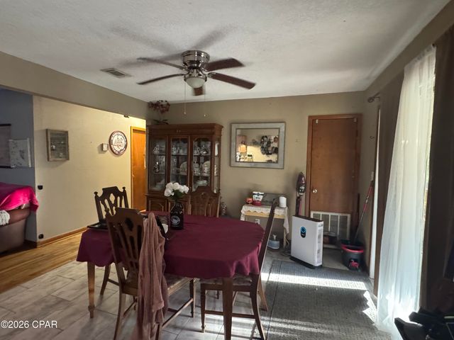 226 Highway 77, Chipley, FL 32428