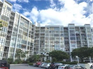 800 Parkview Drive 1018, Hallandale Beach, FL 33009