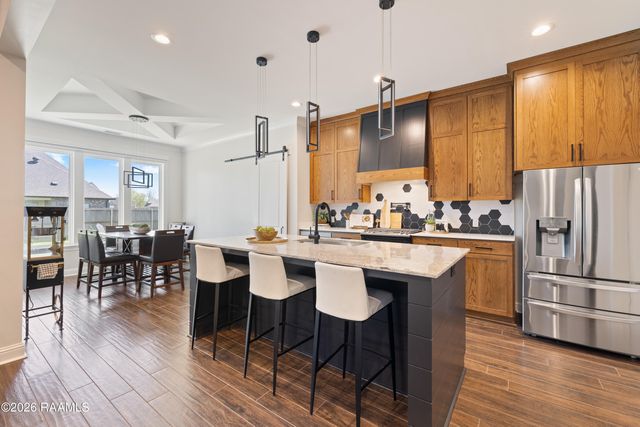 102 Fresh Fields Lane, Lafayette, LA 70503