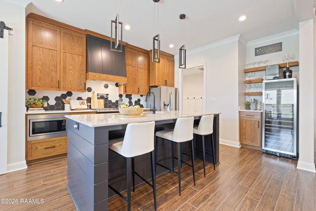 102 Fresh Fields Lane, Lafayette, LA 70503