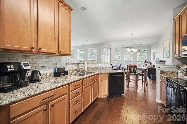 5705 Mossdale Lane, Charlotte, NC 28278