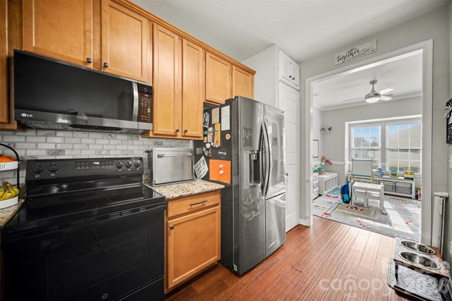 5705 Mossdale Lane, Charlotte, NC 28278