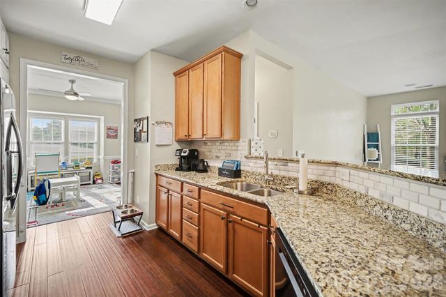 5705 Mossdale Lane, Charlotte, NC 28278