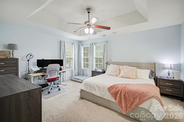 5705 Mossdale Lane, Charlotte, NC 28278